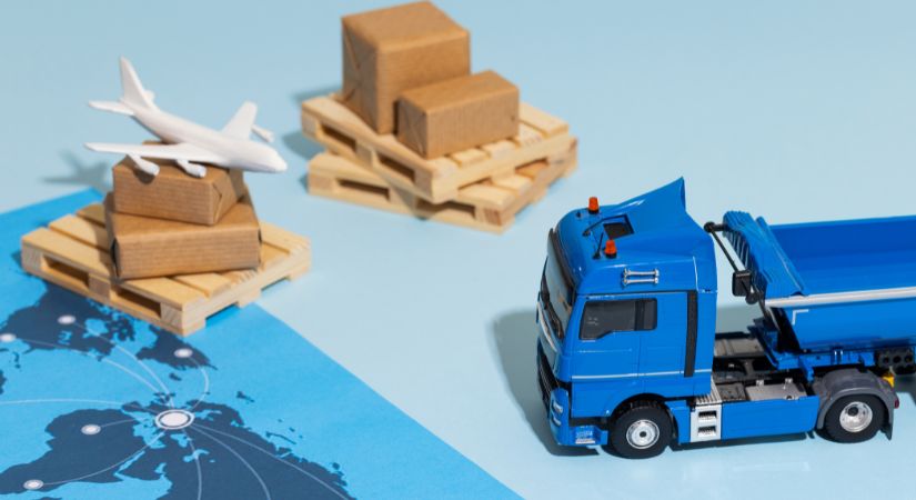 Condiciones de entrega/pago, garantías, seguros y medios.