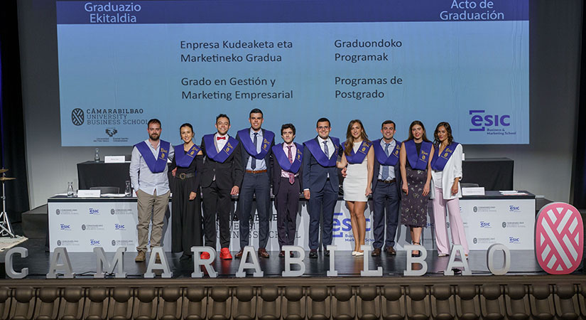 Galería de imágenes: Graduación del alumnado de Postgrado de Cámarabilbao 2024